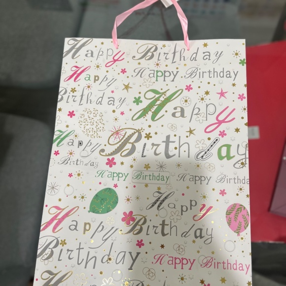 HAPPY BIRTHDAY GIFT BAGS 5 pieces - Picture 6 of 6